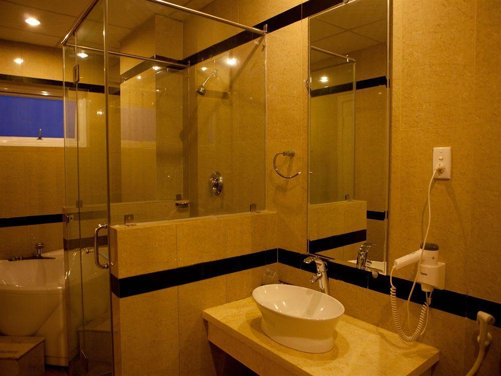 King Star Hotel Ho Chi Minh City Bagian luar foto