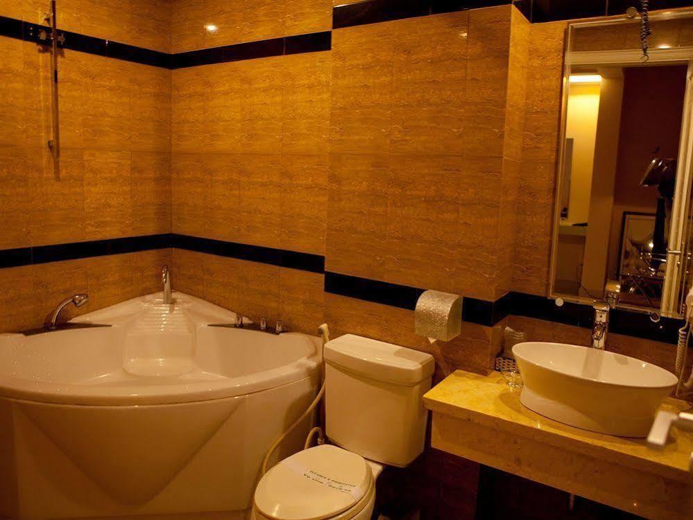 King Star Hotel Ho Chi Minh City Bagian luar foto
